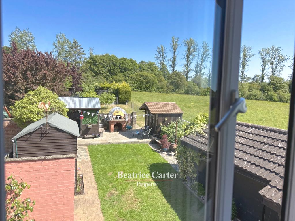 Property Image 3712292a-61ad-40da-9e09-246f08125ece
