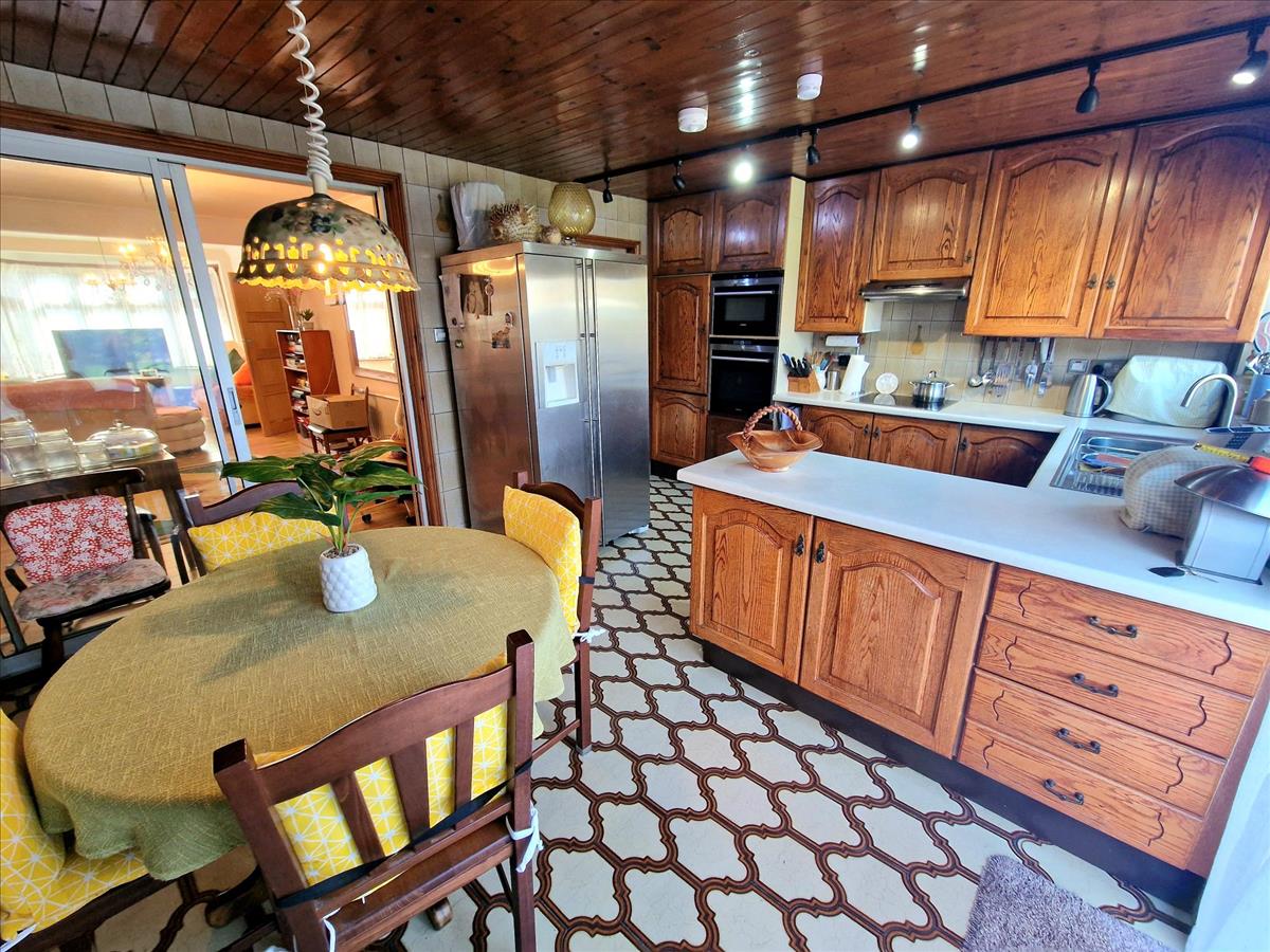 Property Image 371256ee-e1f1-45e8-a442-bab0888611ad