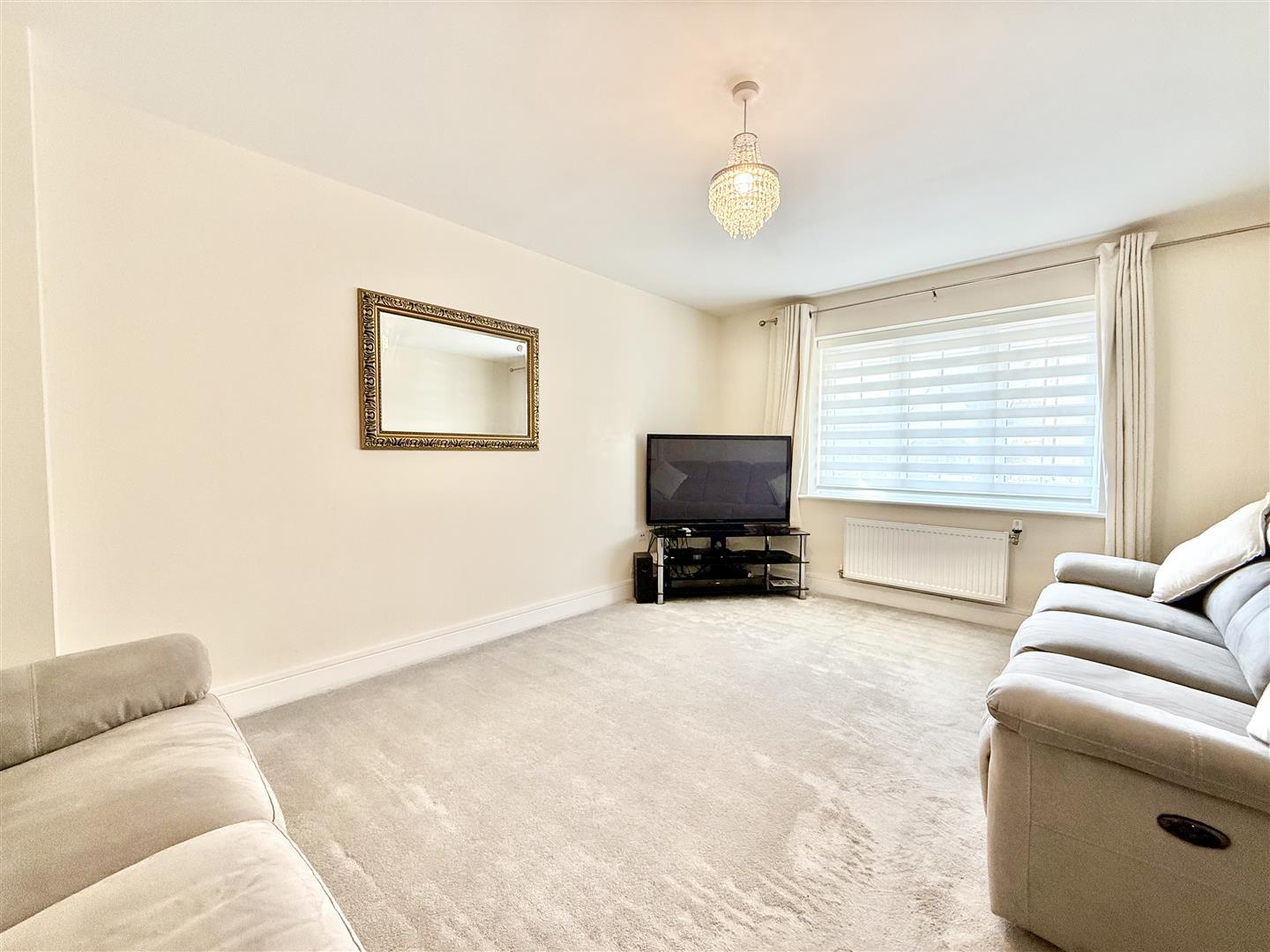 Property Image 37131af0-0e78-4af0-8ed3-c01312f7f255