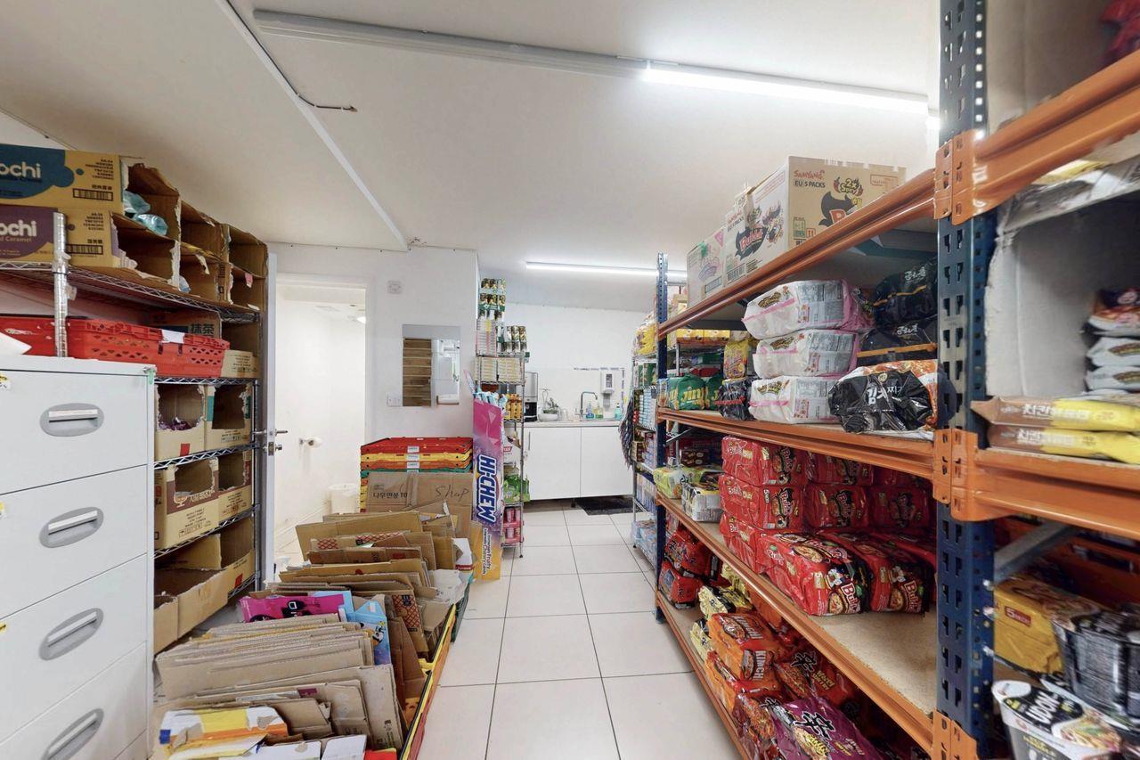 Property Image 371695cd-f4b3-425d-bb9f-c4a9662b5f74