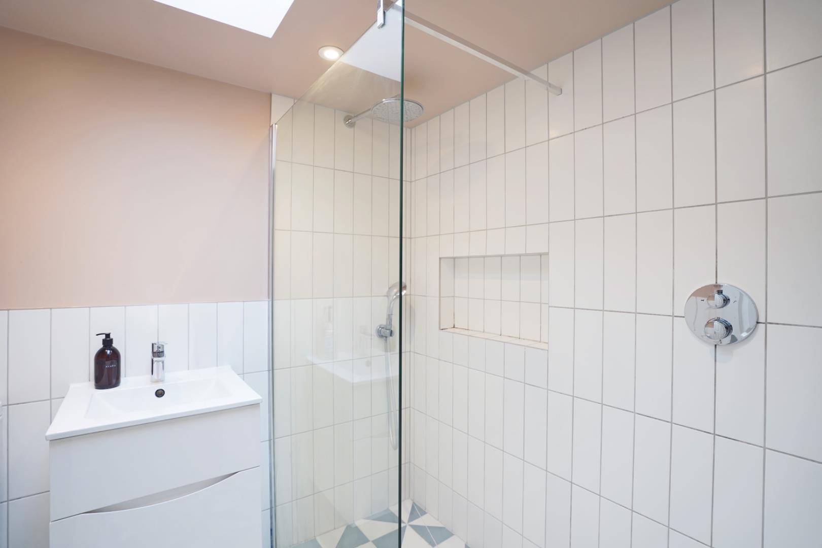 Property Image 37170ae3-0851-4eba-ab17-9e871352d49c