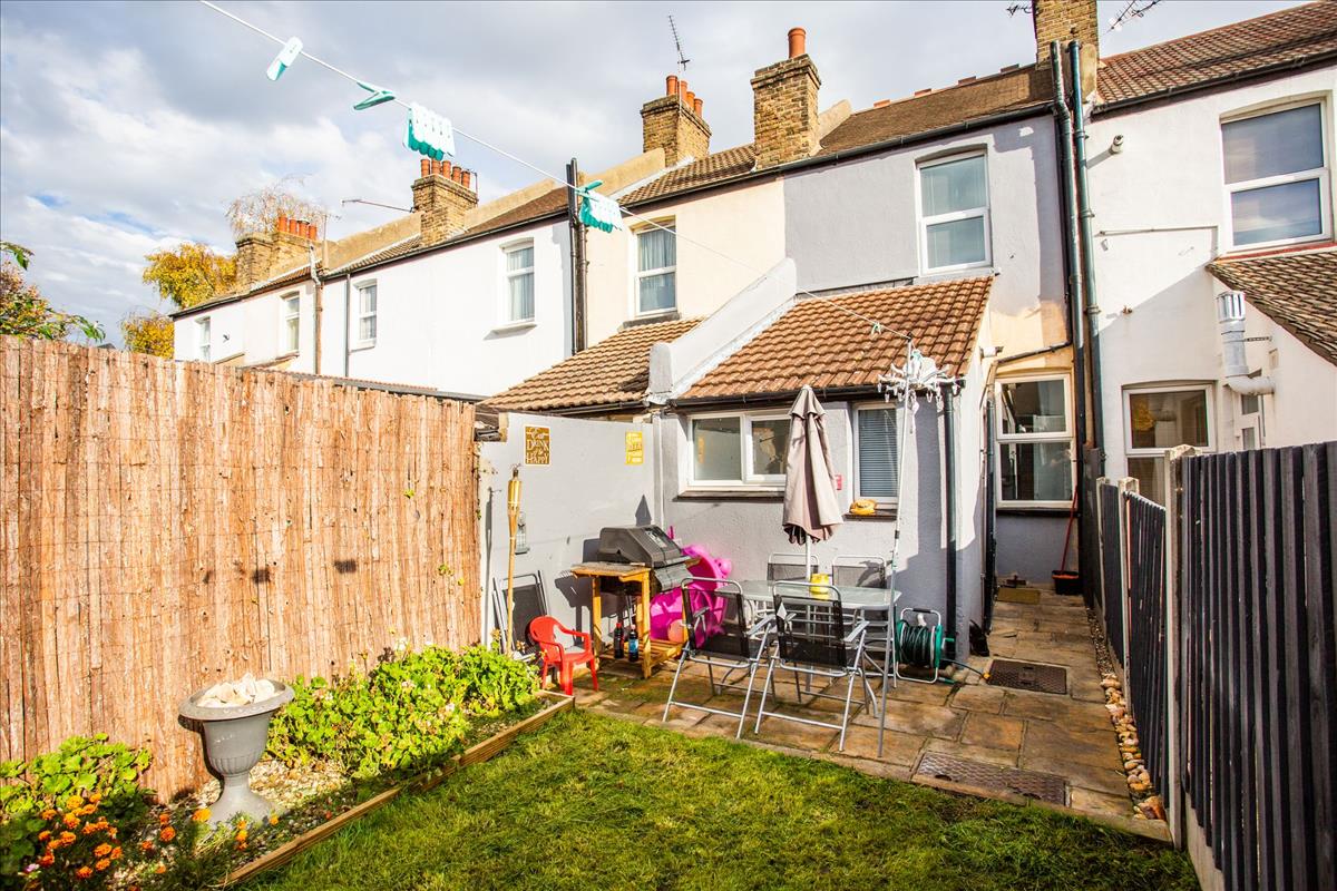 BSH-11-Brighton-Avenue-110020