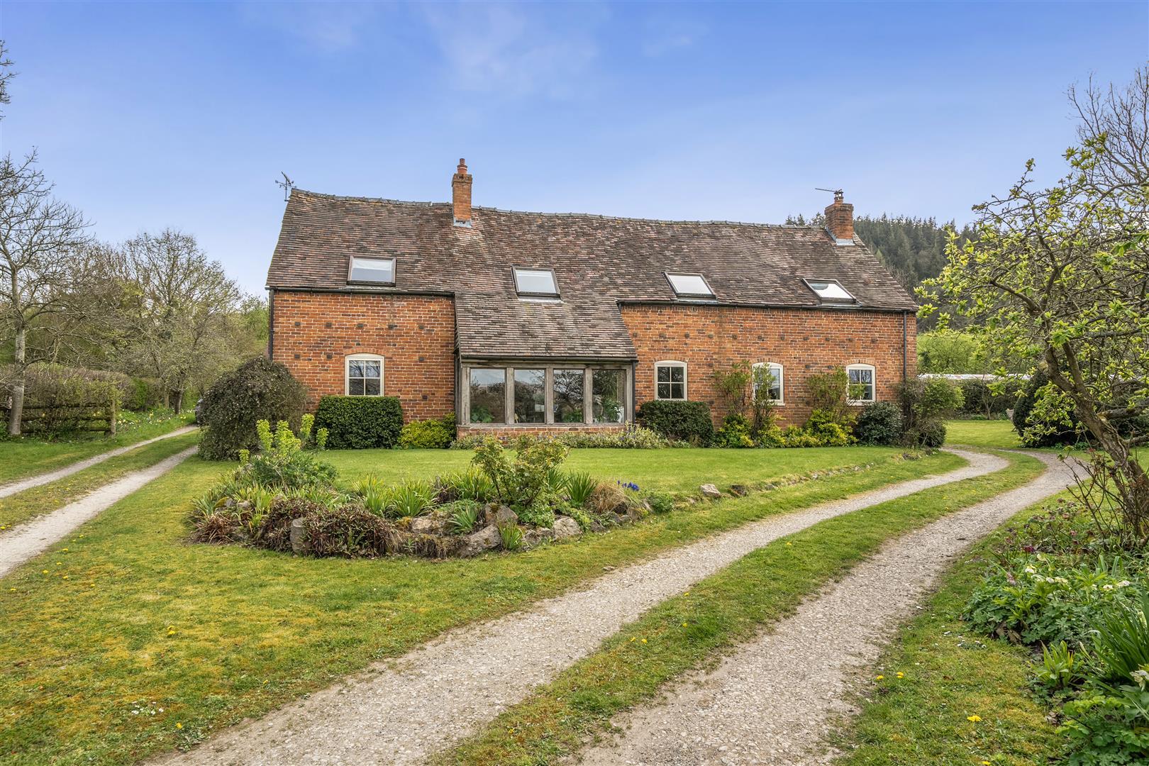 Property Image 371e8245-2768-4351-8f36-916c35024f2c