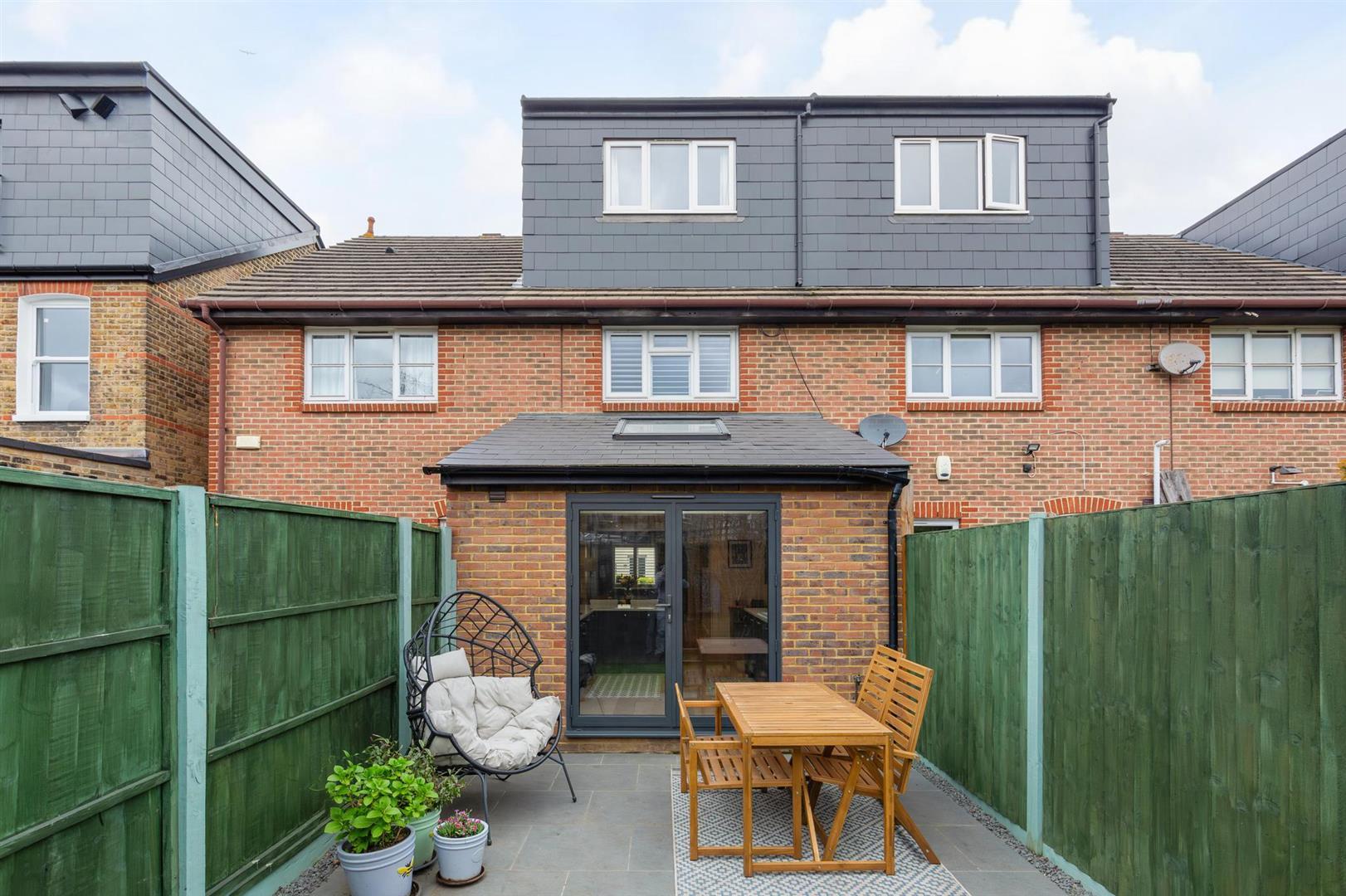 Property Image 37309309-6d62-4e17-860c-8dd548a076a6