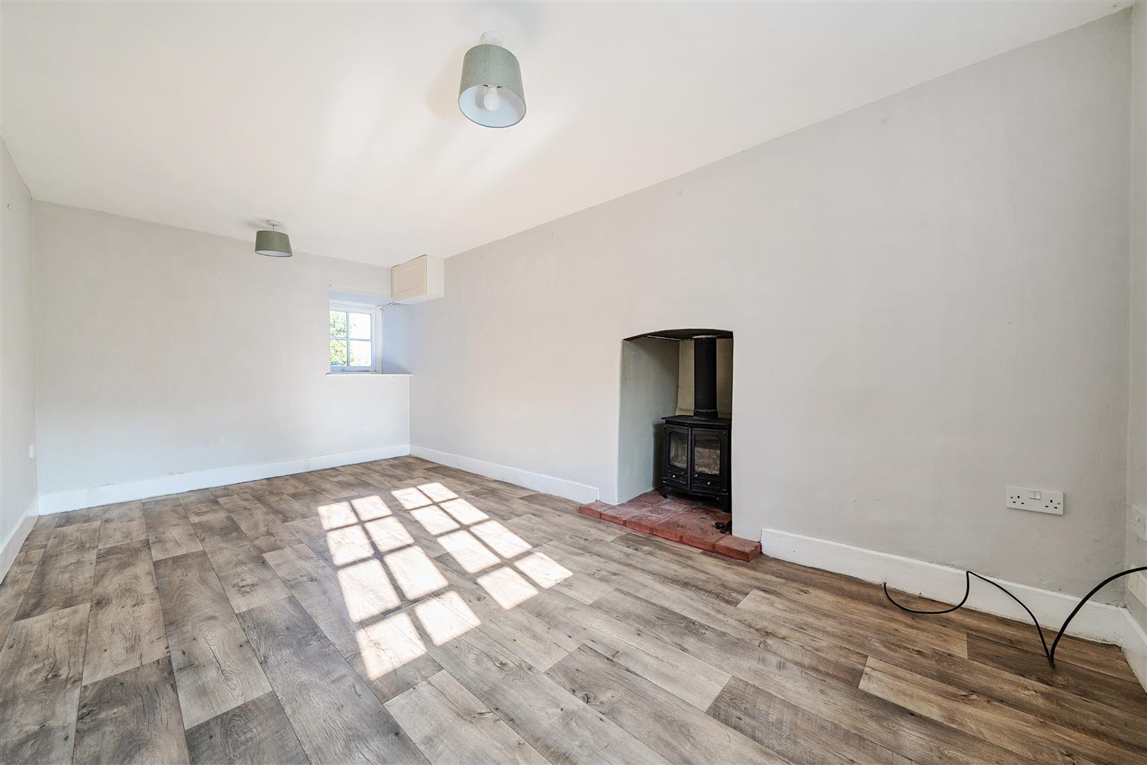Property Image 37324957-8b31-4a12-bd51-94a259462865