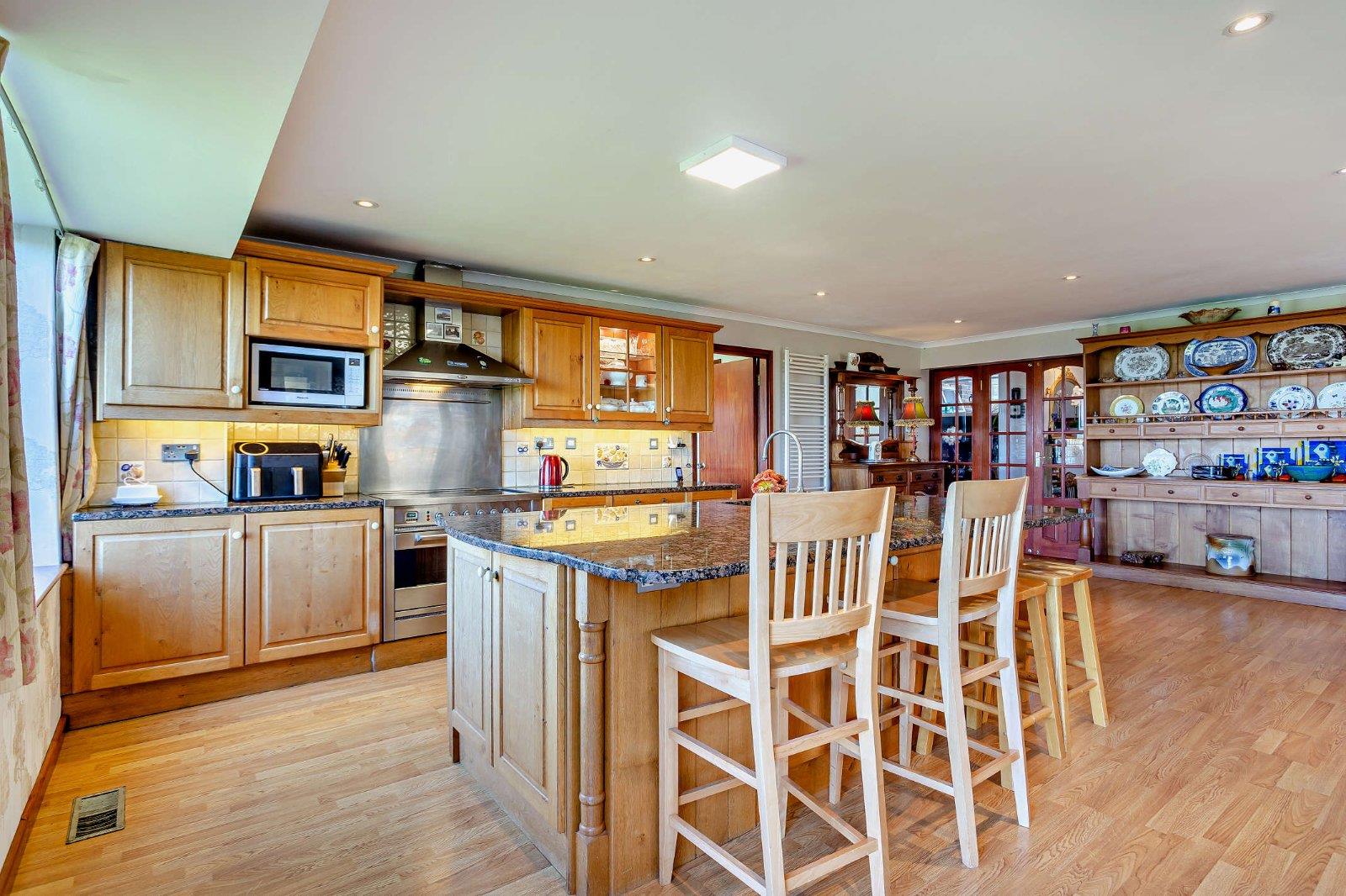 Property Image 3733870e-d9f8-41d4-a3b6-3513aa0f50ac