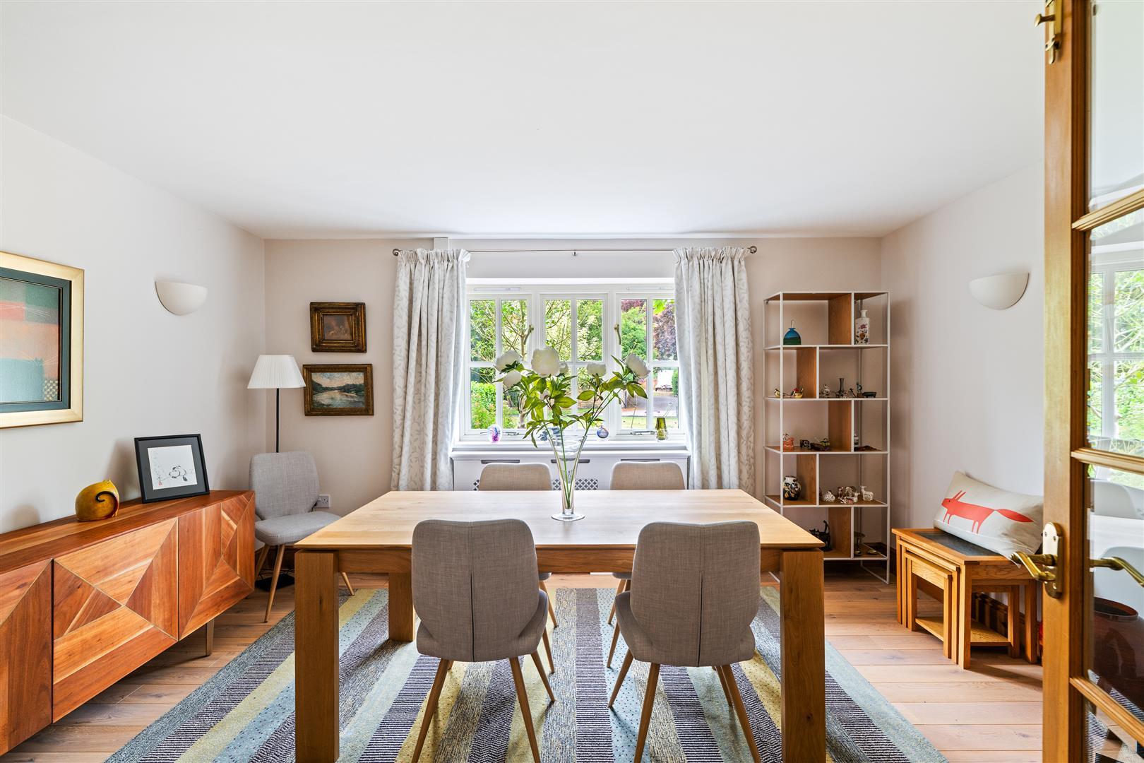 Property Image 373ca8aa-a281-453f-ac17-f18fb821a730