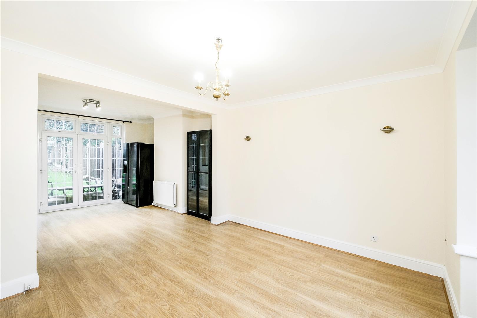 Property Image 37420586-0025-4804-9102-bc37d8eed3b6