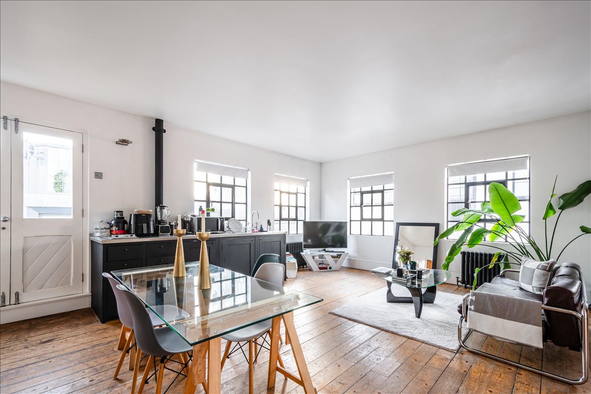 Property Image 374a1722-0711-4dc7-a5dc-4082356ce074