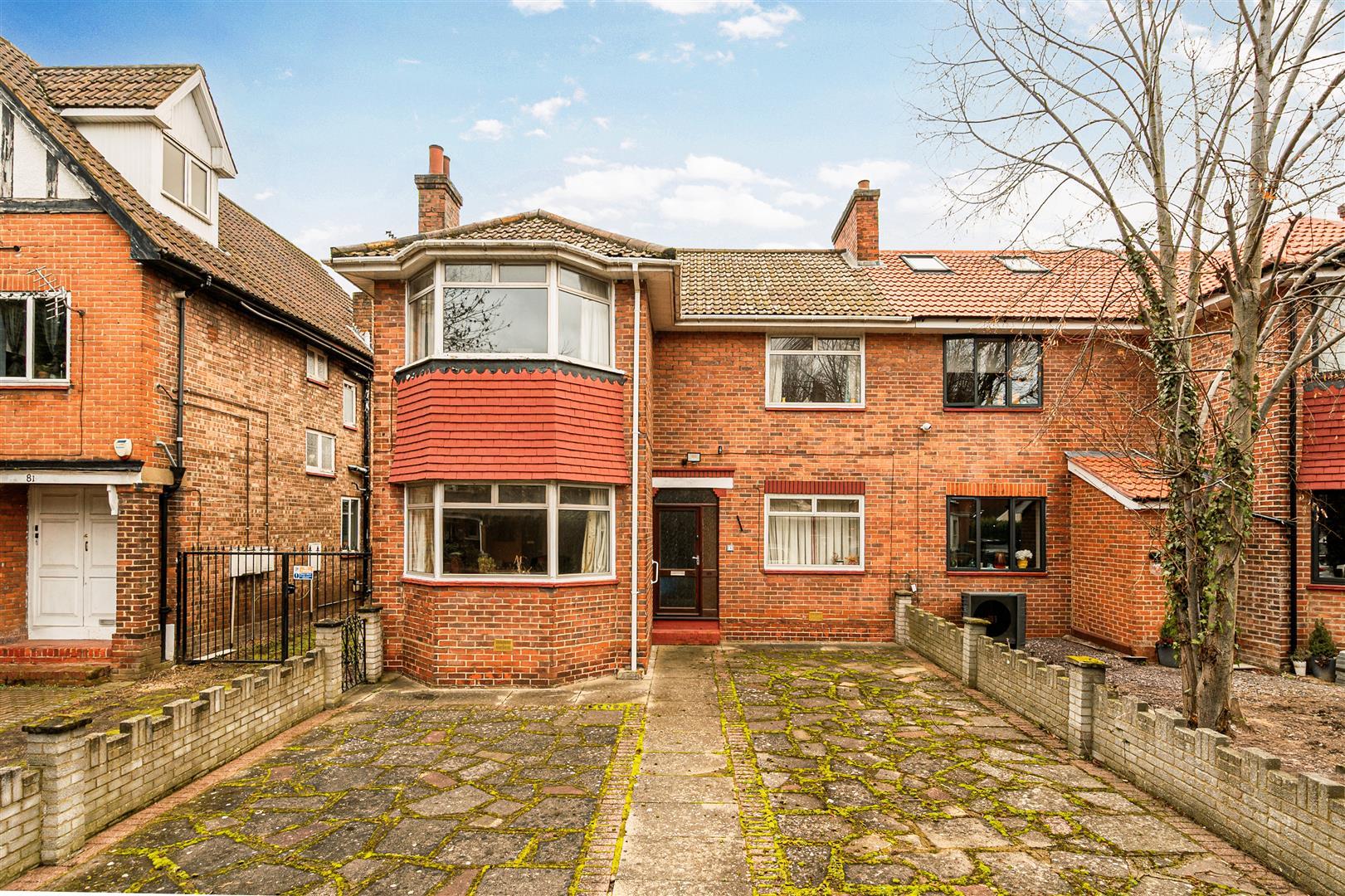 Property Image 37745768-0b51-480c-a41a-6fea16d5fb56