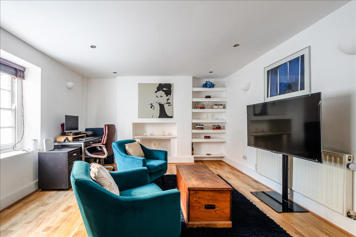 2-bed flat for sale on Leigh Street, Bloomsbury, Camden, WC1H