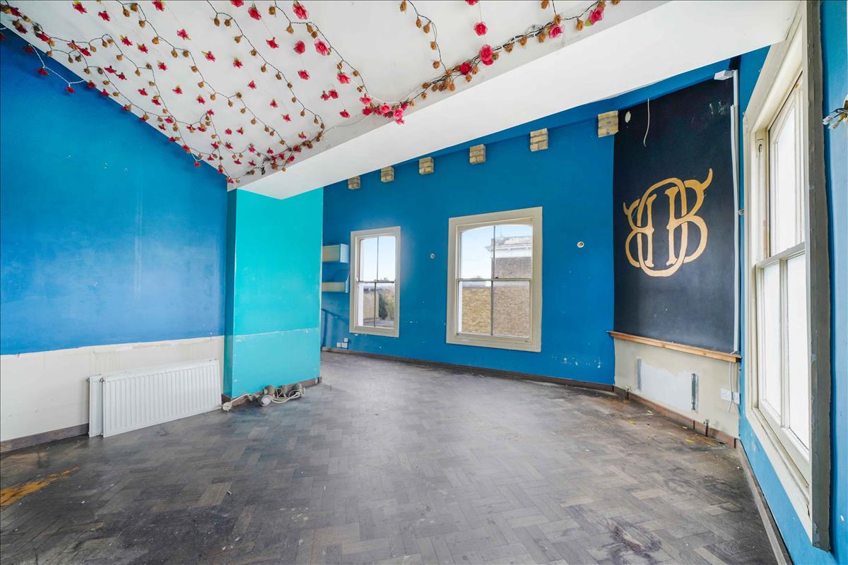 Property Image 37911437-f2ad-4784-87e6-6a3d3f6059e8