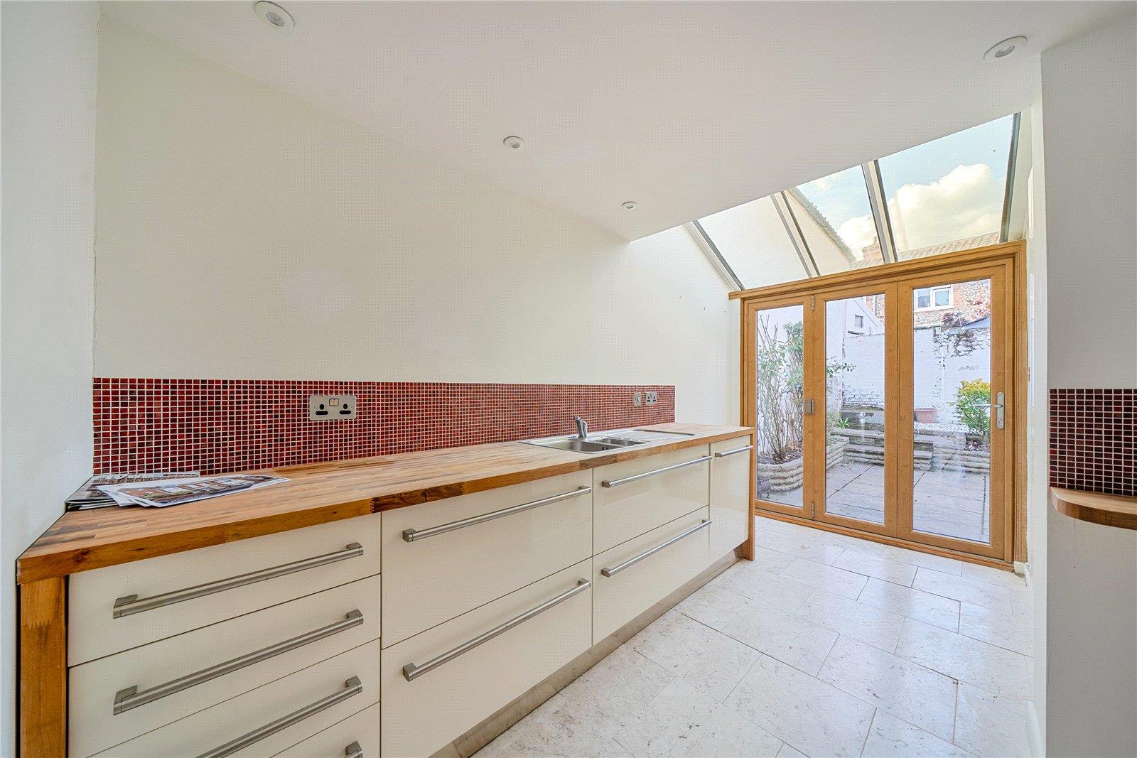 Property Image 379ced5f-f317-4043-b7d3-7a7b1471fc16