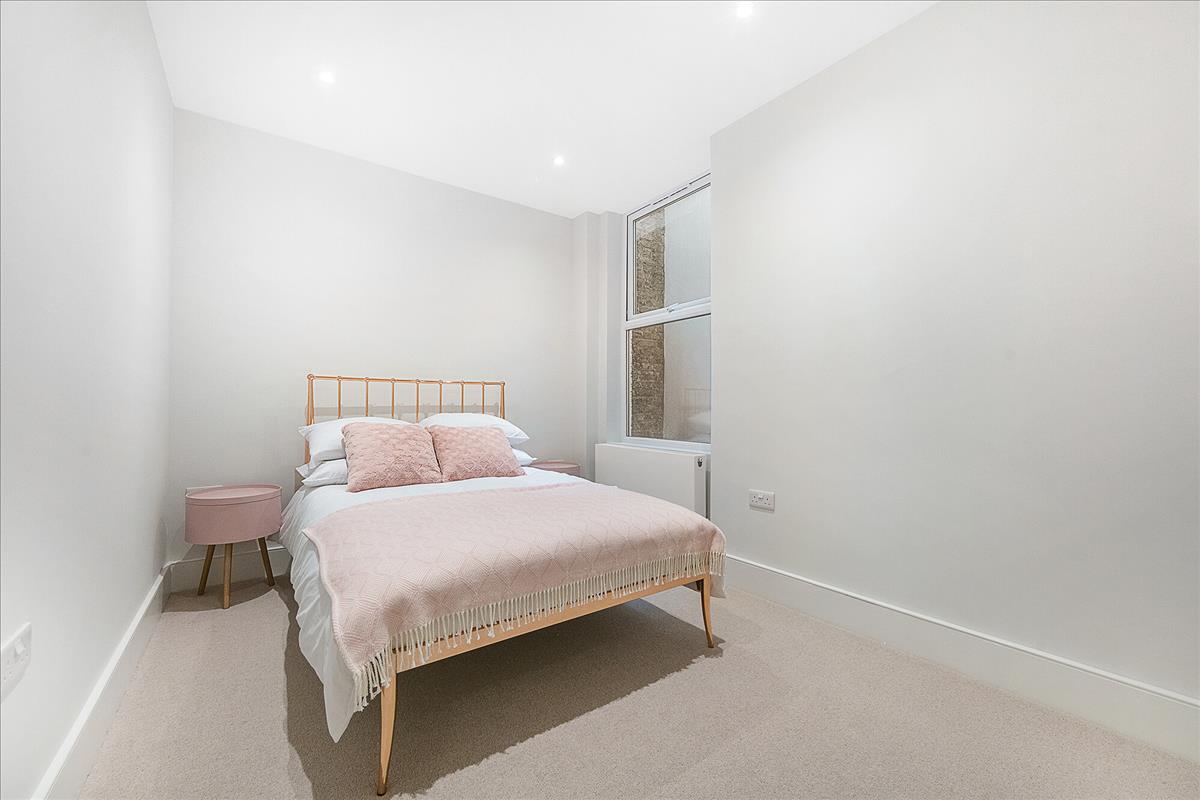 Property Image 37a19386-1a50-4099-9ff5-3e773269ea62