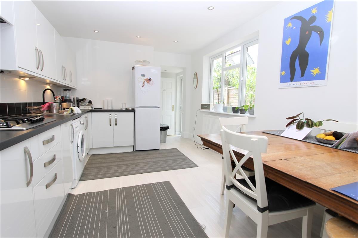 Property Image 37a2741d-2777-44f0-924b-961676f70bc5