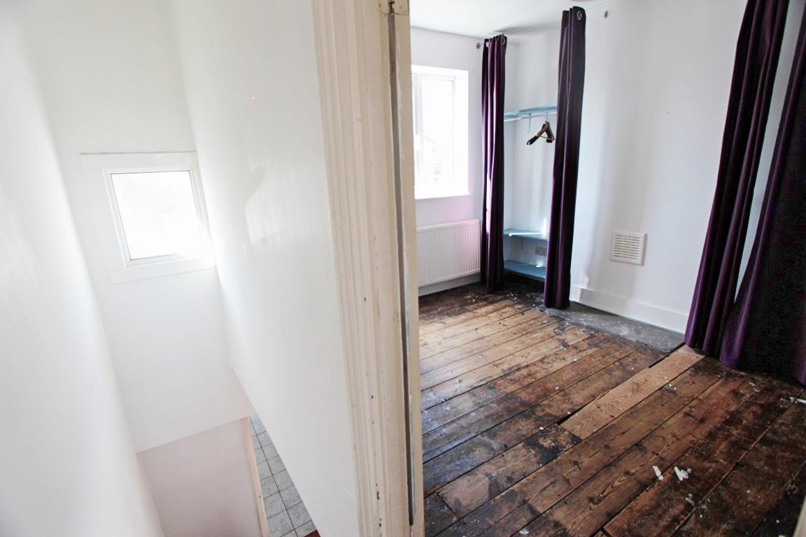 Property Image 37a54bdf-0968-47c4-b991-04a03fdef082