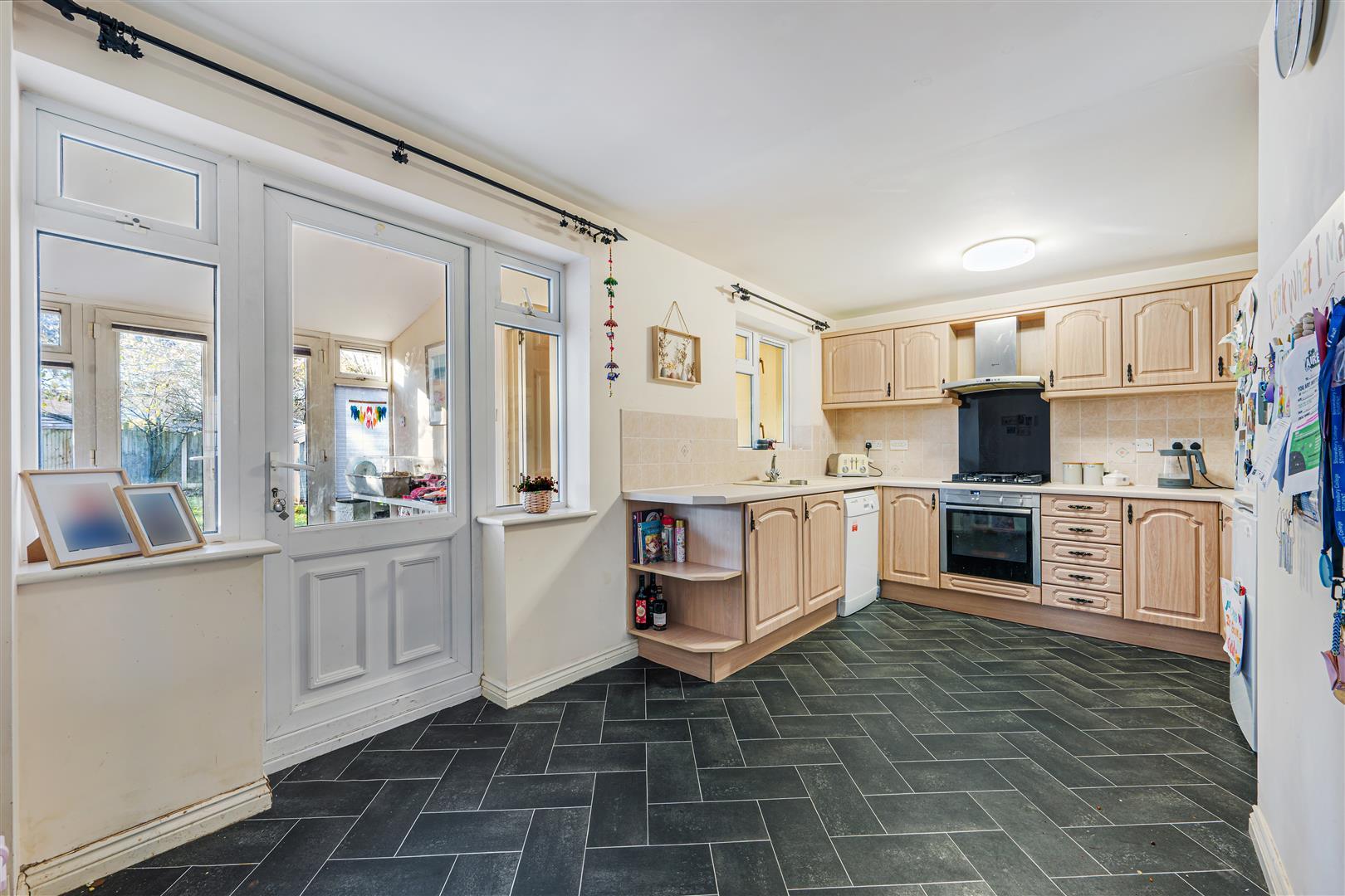 Property Image 37ae357f-1ec3-48bd-822c-2d7f26b80f5b
