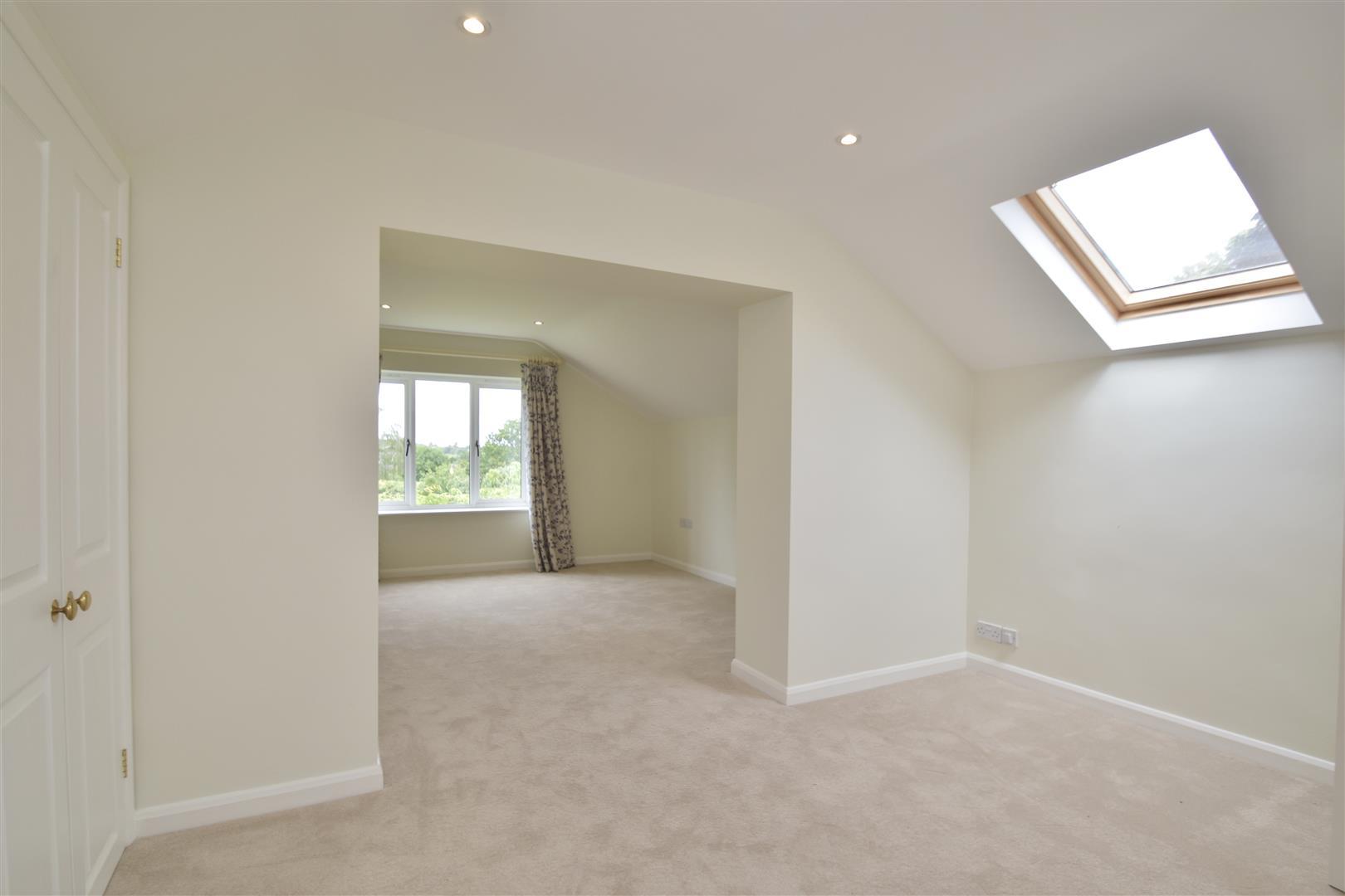Property Image 37afc2c4-c5fa-48ea-8d82-64fb34a8c385