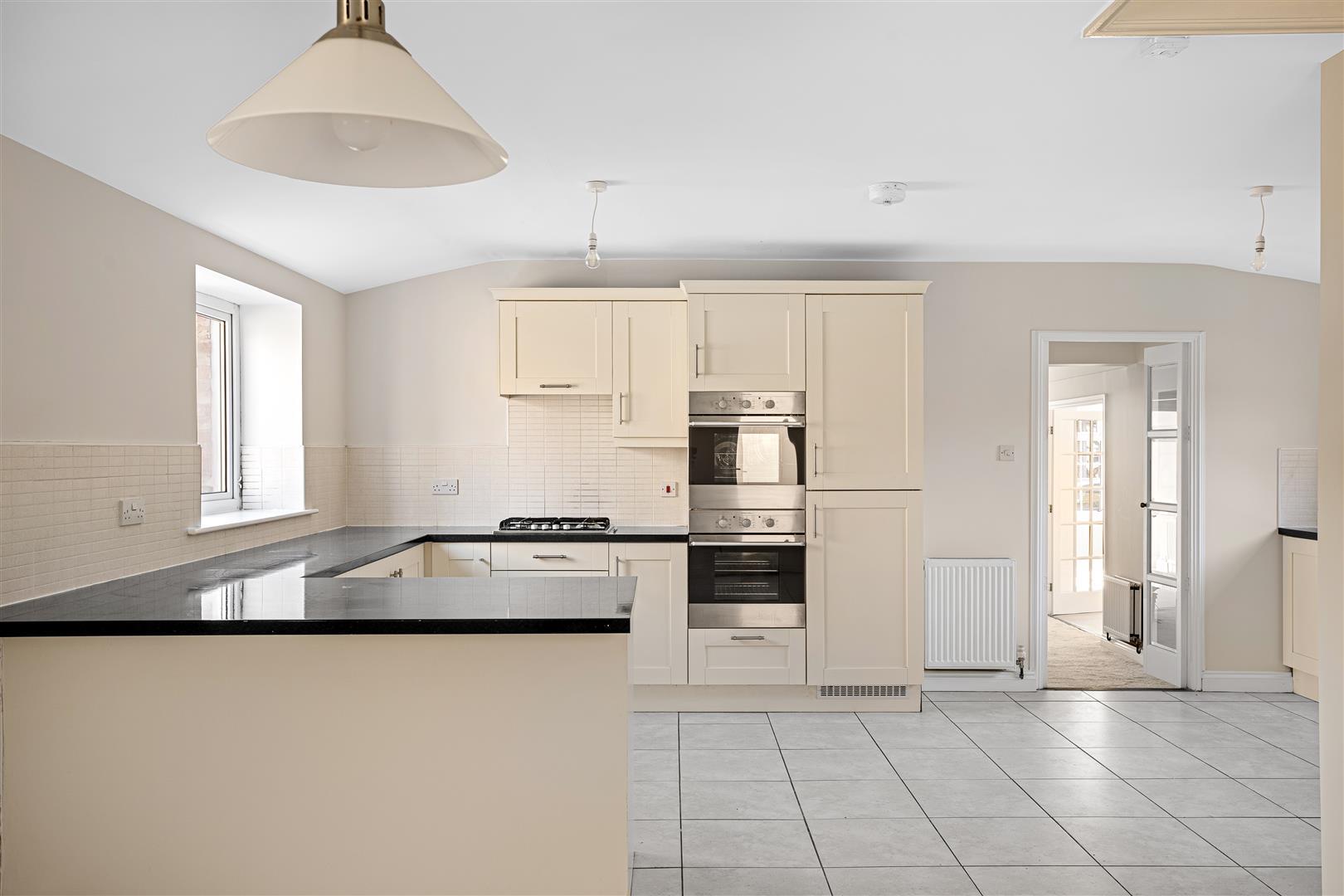 Property Image 37b0d1de-f8c1-40a5-a246-d79cd817804e