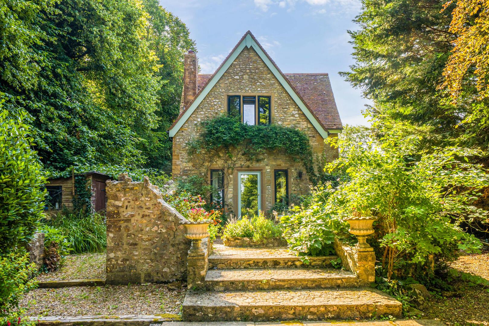 Property Image 37cec32a-5055-4b7c-8eb2-05b339c19c2a
