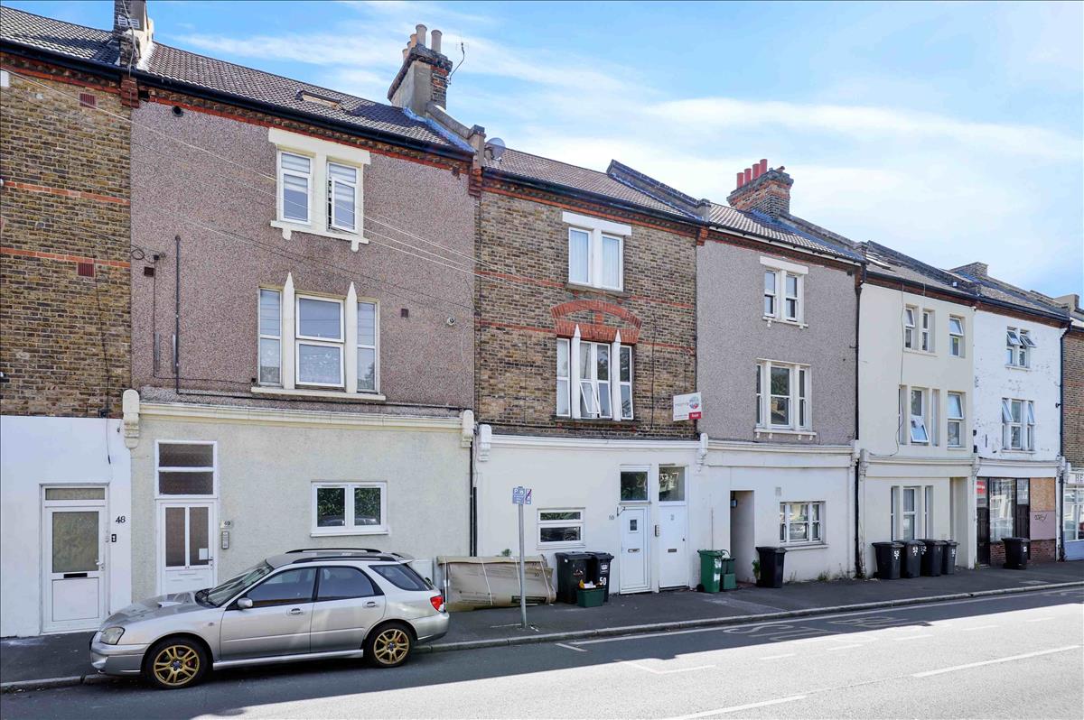 Property Image 37d44e62-553c-45c5-867c-08814e26938a
