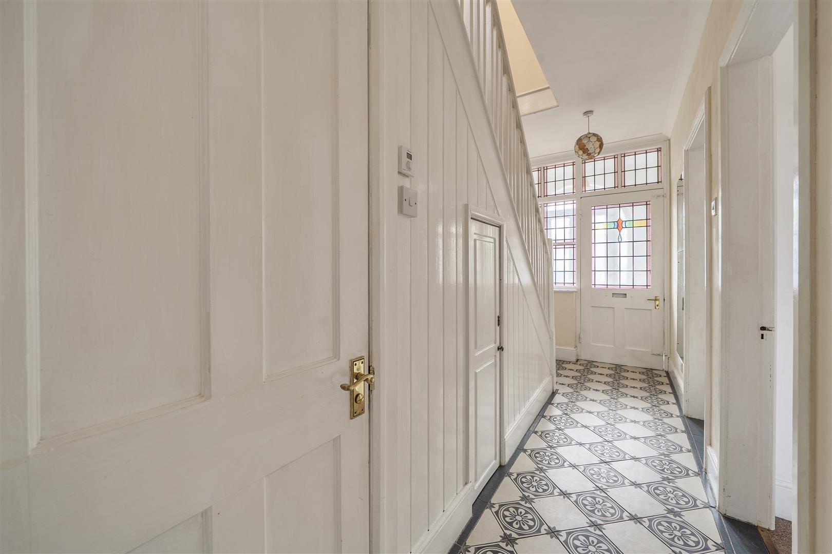 Property Image 37da6884-781e-48cb-943d-e3630af373cf