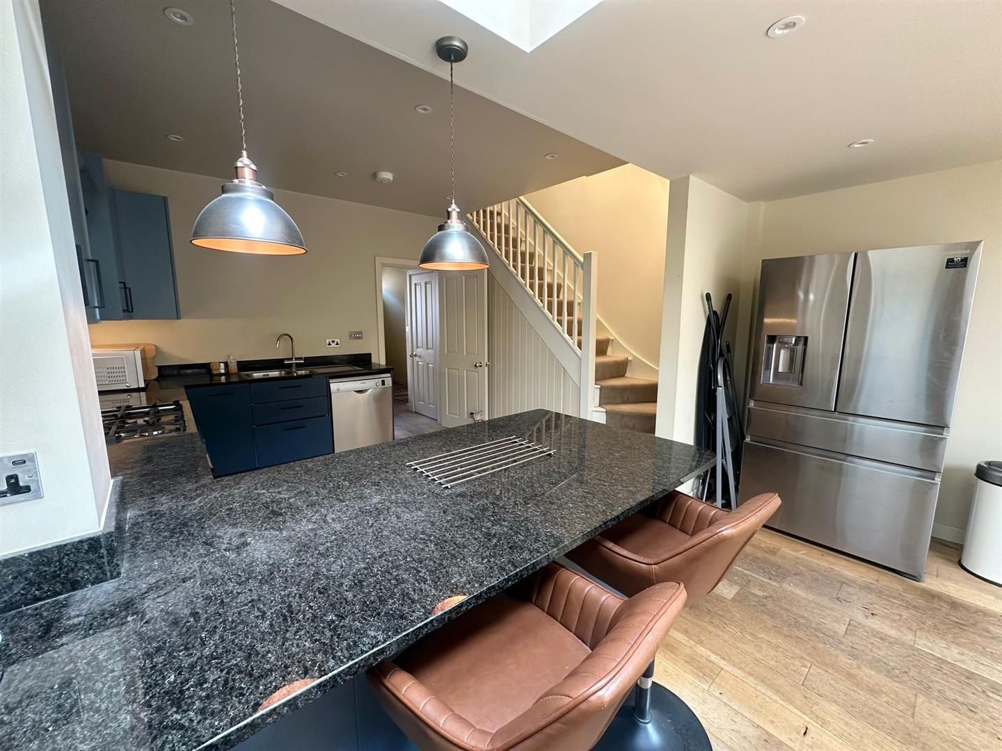 Property Image 37ec2e28-af53-42c3-8ee0-5286b35c8289