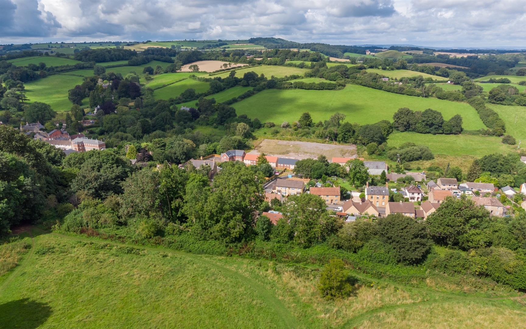 Property Image 37f5052a-c9c1-49cc-a5ed-f4a468f02570