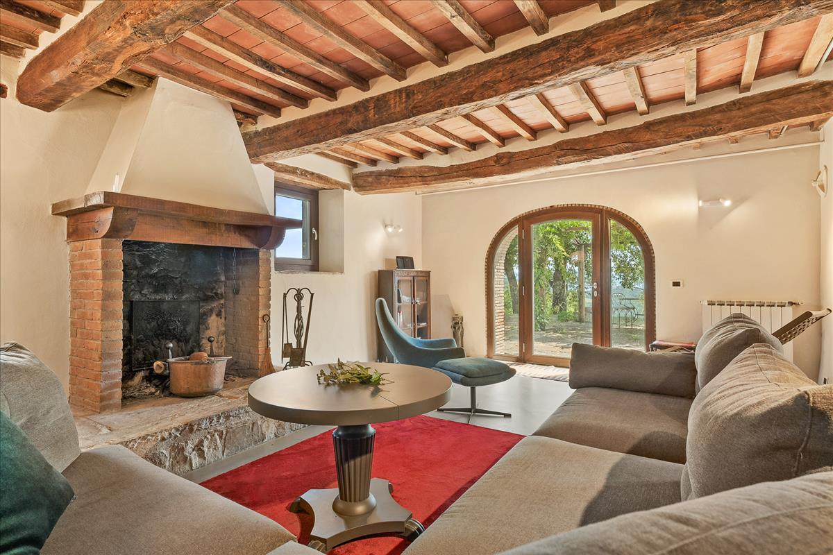 Property Image 37f84f09-6f93-487b-82b7-53b8173d47cf