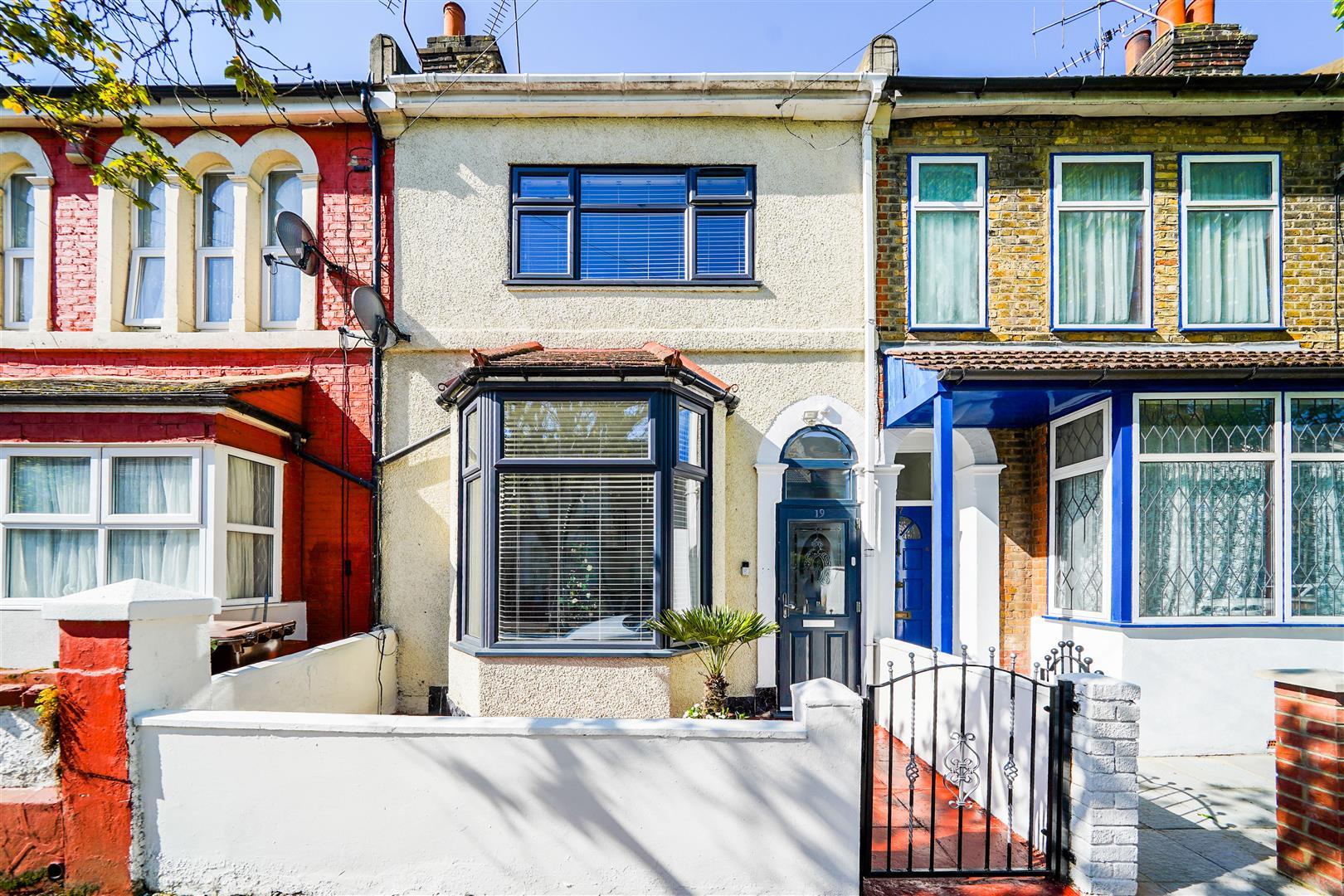 Property Image 37fc7fc0-bdbb-499a-aa2e-405d2369488a