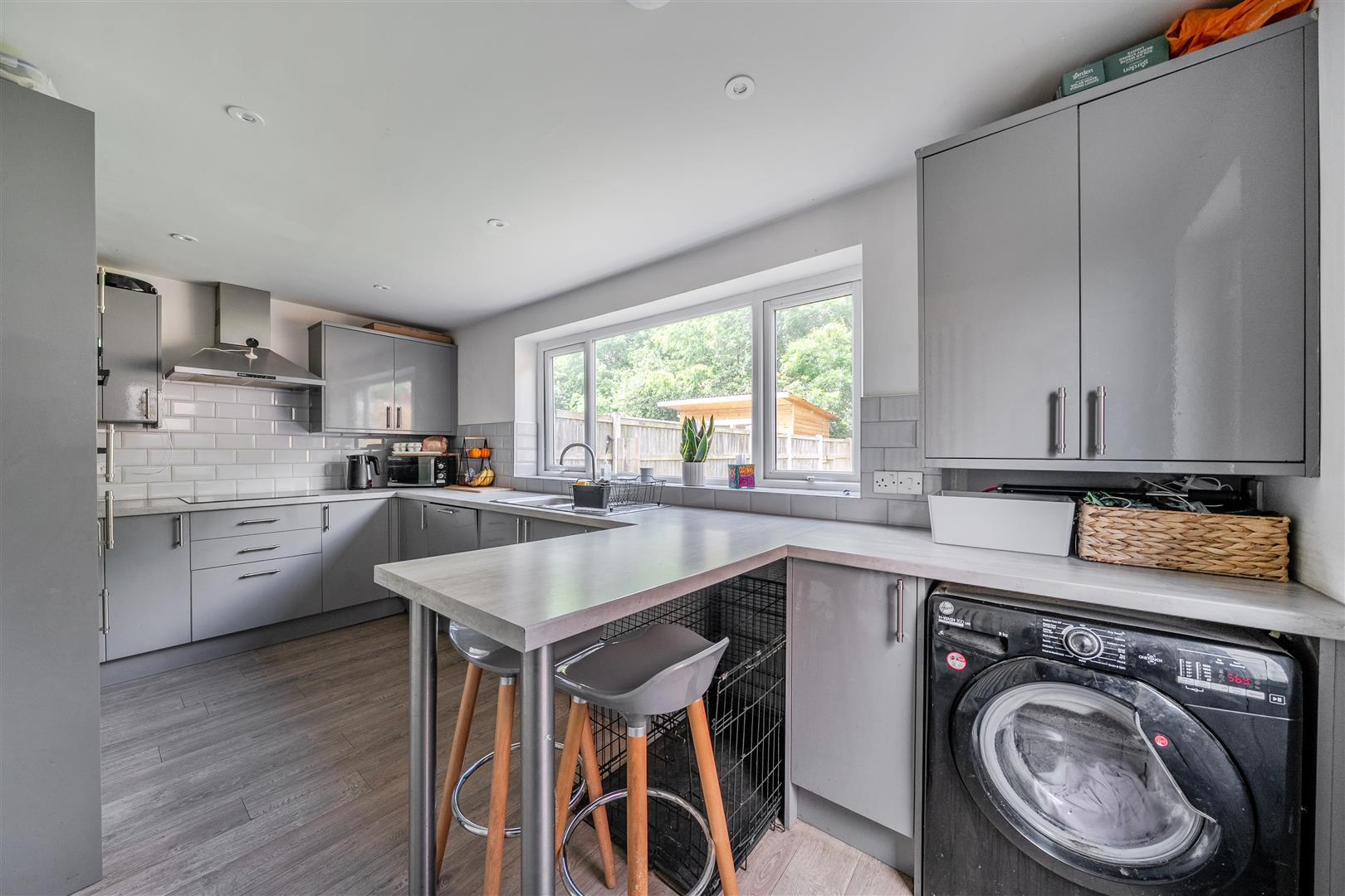 Property Image 37fdc5b4-4cfe-4006-a3d9-f0fd9a278d79