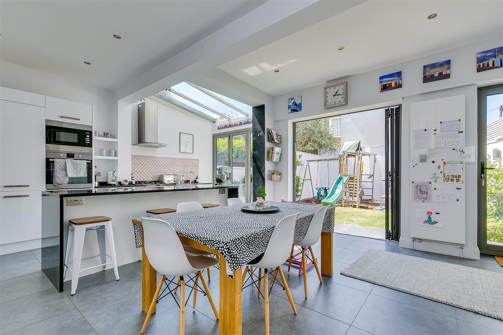 Property Image 3800e7a8-ef25-43c9-b4f0-ec52f0788f20