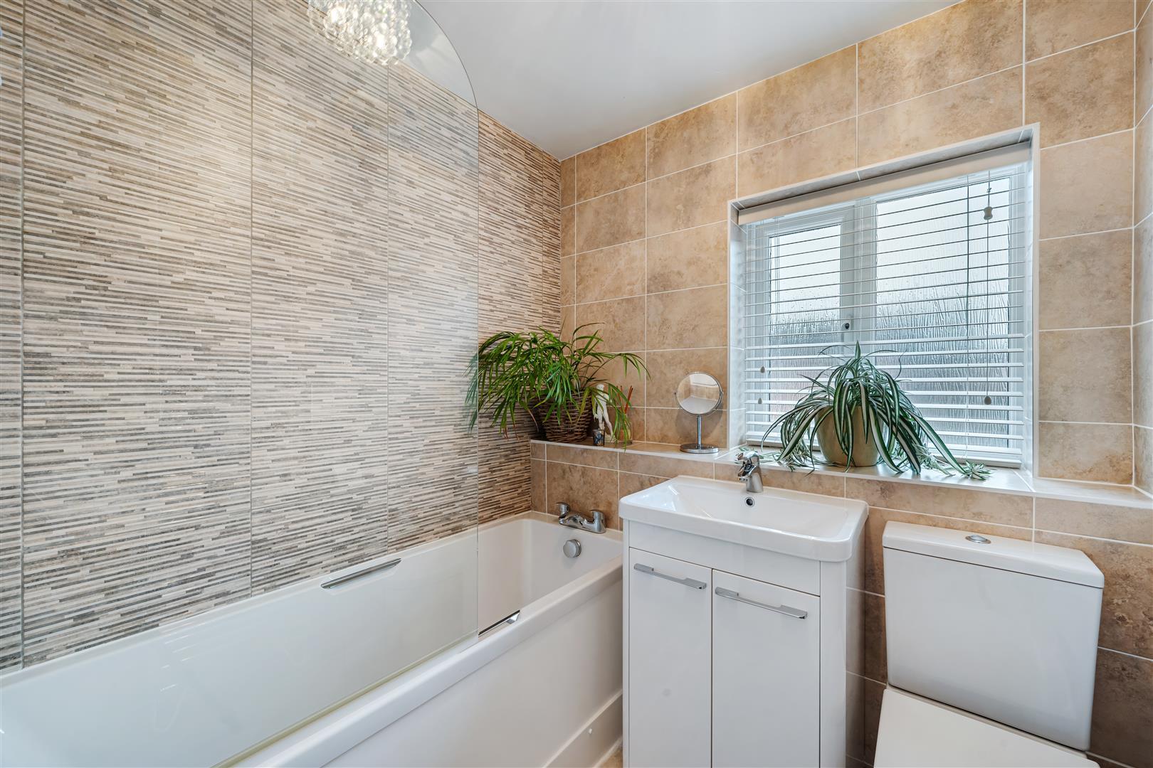 Property Image 38021dd7-1f60-4f2e-bb14-f5bb204ac562