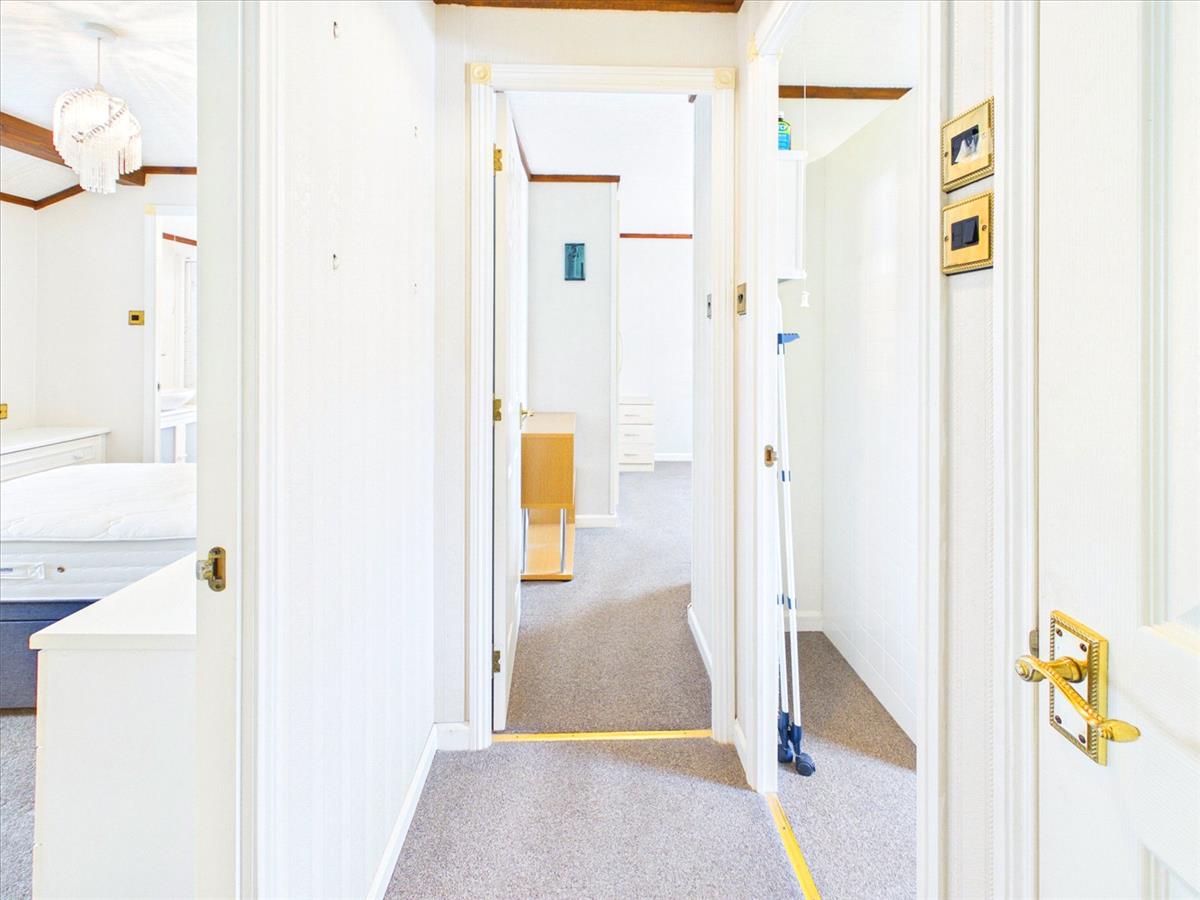 Property Image 38084154-ccf1-4363-9590-31de40b12545