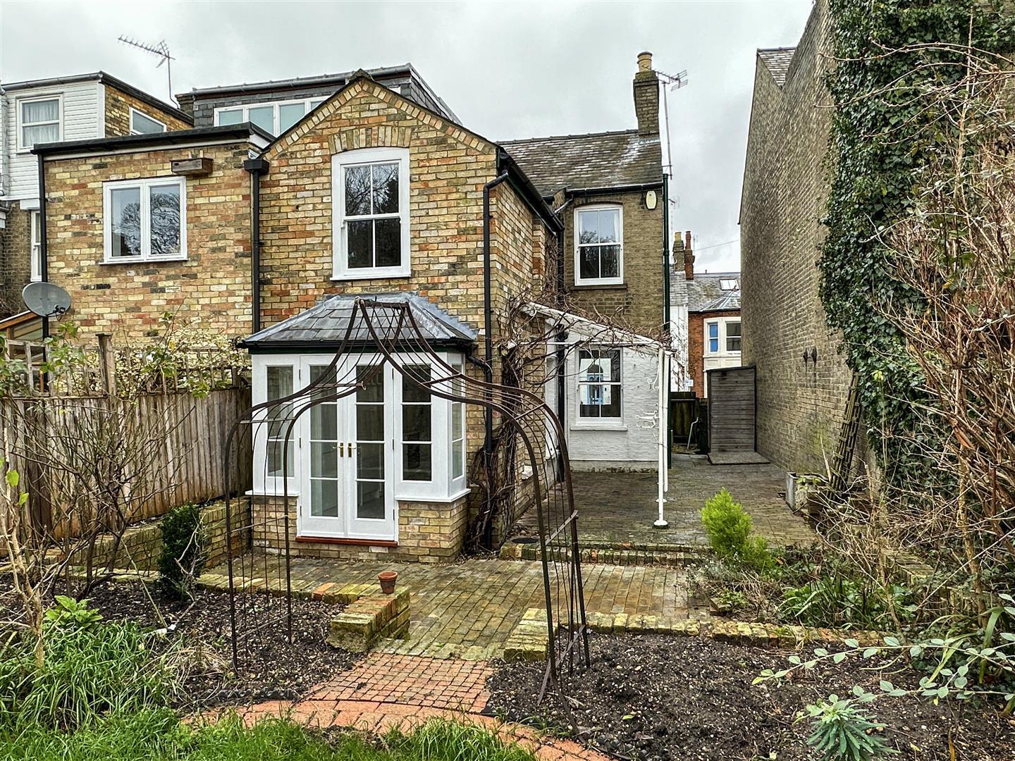 Property Image 38090ac0-18e3-42a1-acd7-82bc30dae8aa