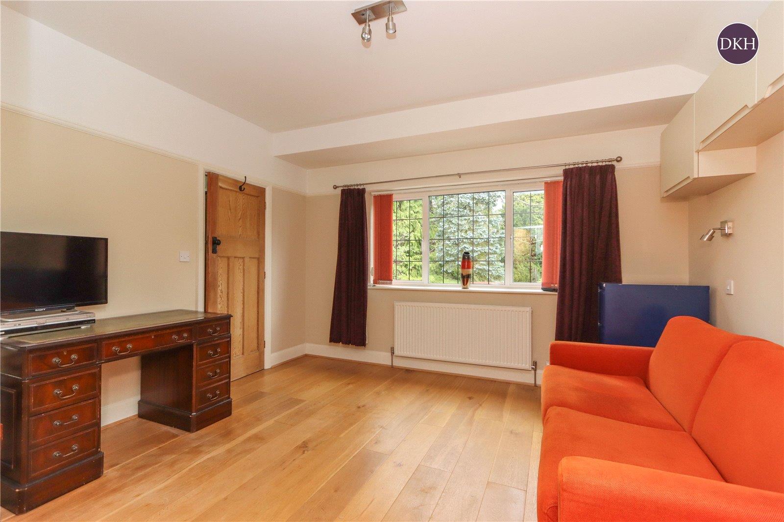 Property Image 380bb478-ded6-493c-a784-bc60da56c647