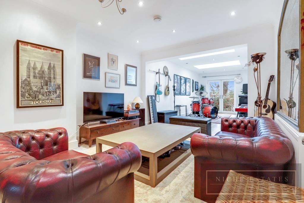 Property Image 381b1b41-fa14-42b0-b36e-0464b7781045