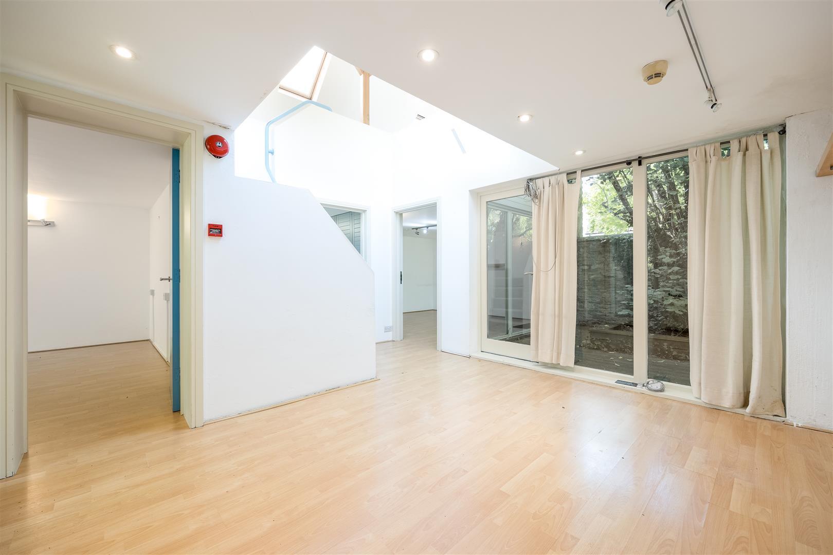 Property Image 3821fcc9-05ba-40d2-b4a4-55a66e77f562