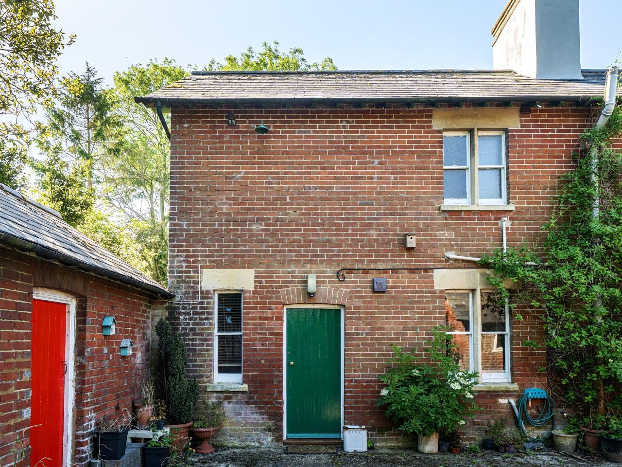 Property Image 3832fa27-b206-4349-8032-5721e561a604