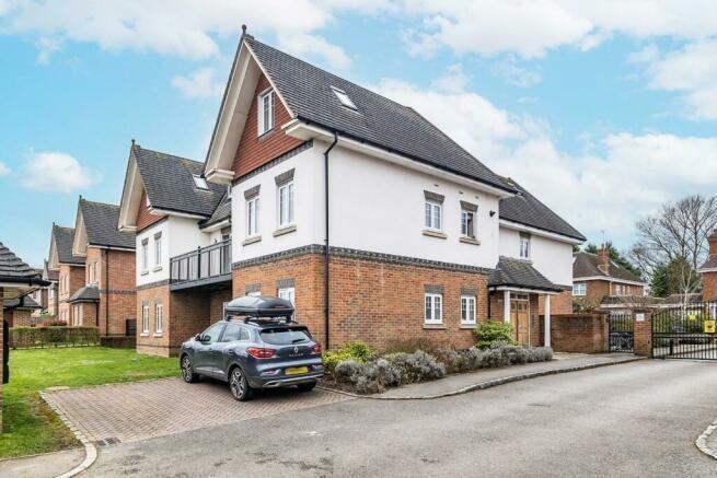 Property Image 38366e94-d8af-4c44-a8cf-f98a32d88da8