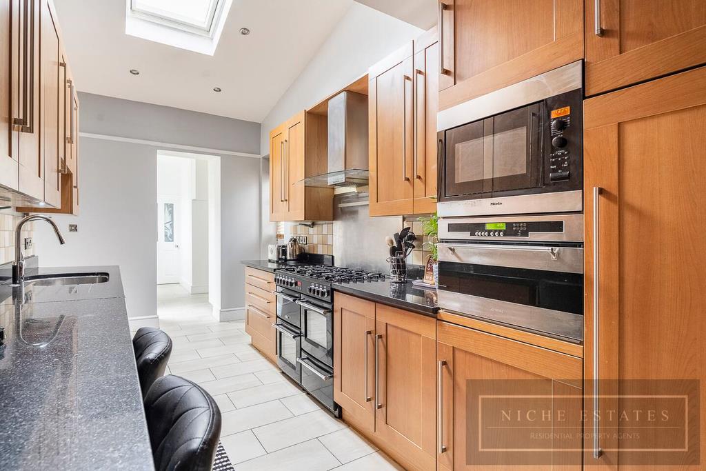 Property Image 383cf132-ddd1-4c94-887a-a3582a8f4693