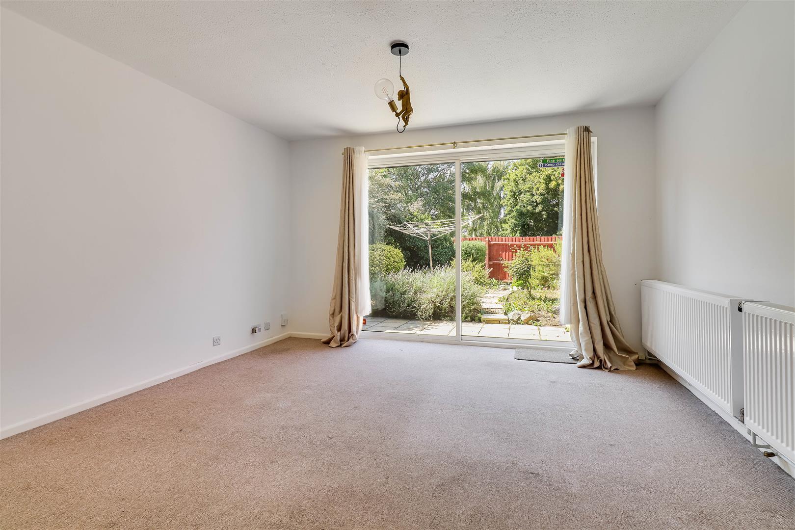 Property Image 383df908-5634-4f3d-bd5e-b08451d29710