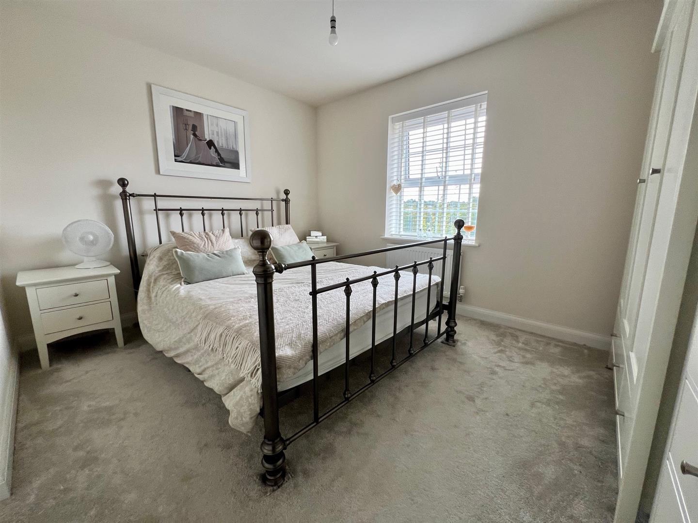 Property Image 38493bdd-1975-477e-b631-707b5d42b5a1