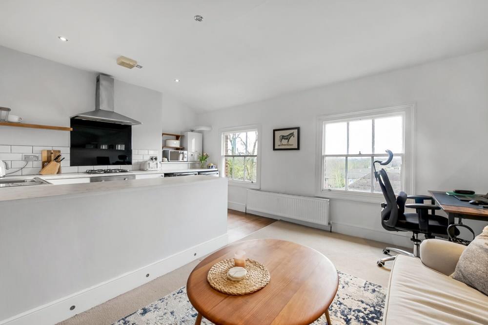 Property Image 384d34c8-0a6c-4c87-b4d8-434fffb4fa79