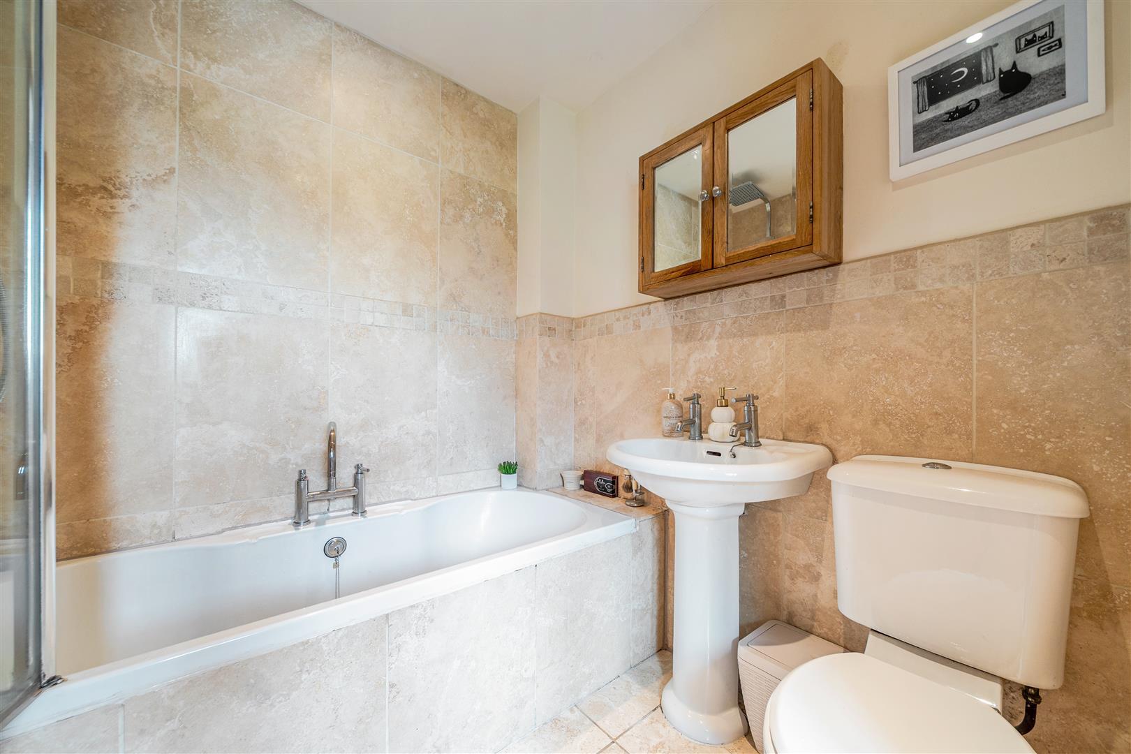Property Image 384e9cc3-9f04-4bf3-94c3-634a9cc14dc9