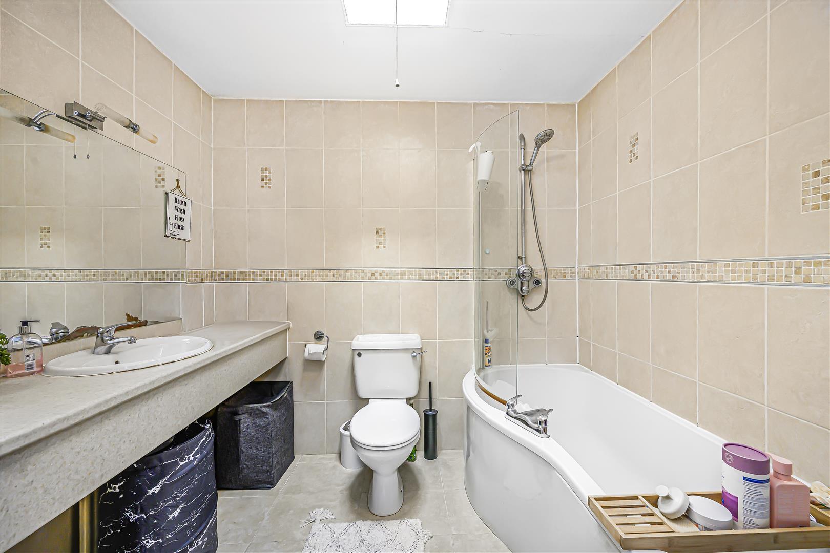 Property Image 384ec77c-0b9a-4f7b-878a-a37ce16c1da0