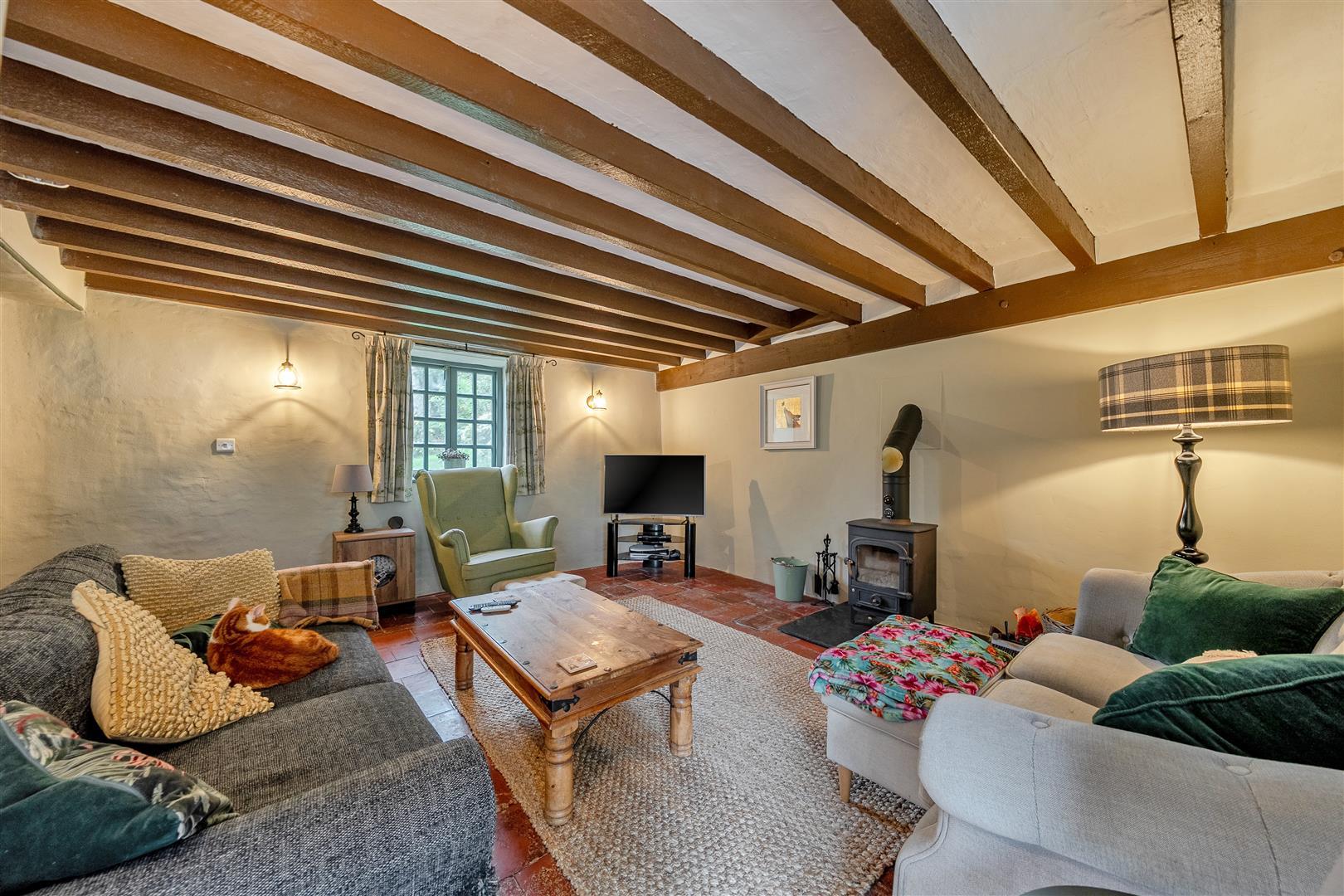 Property Image 3851d6a1-e2b0-4744-9f77-2a6108bb33fd