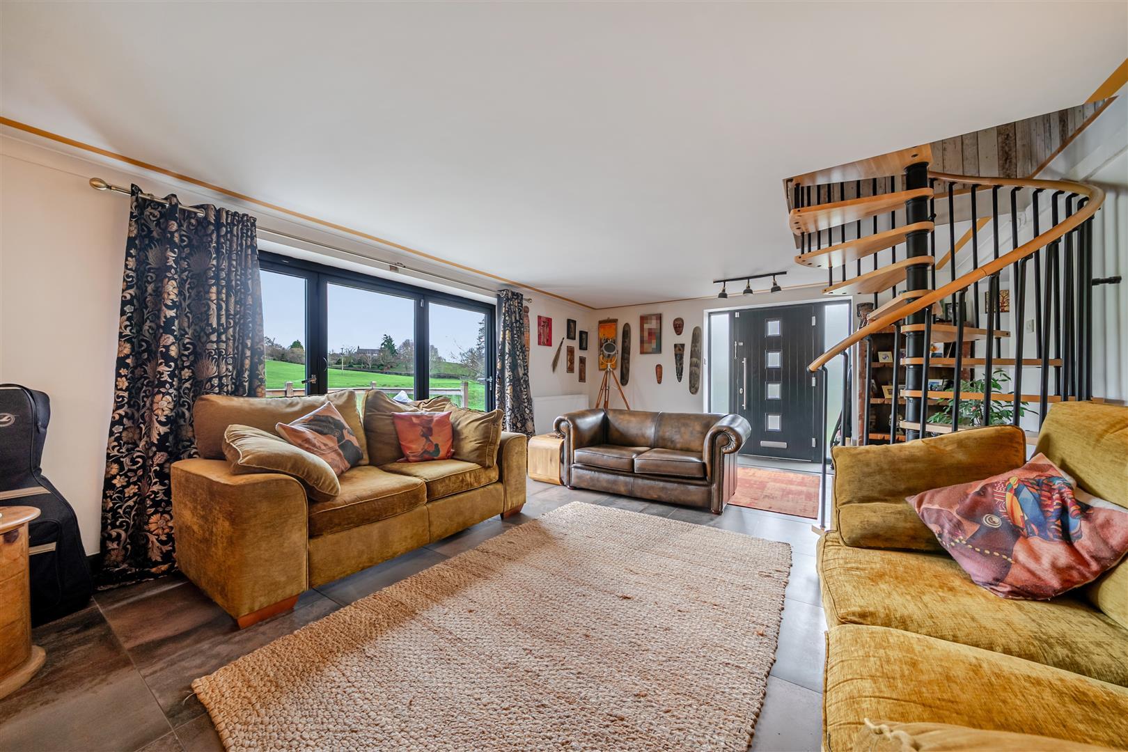 Property Image 38560d1e-5b55-49b1-be33-d08110c6290d