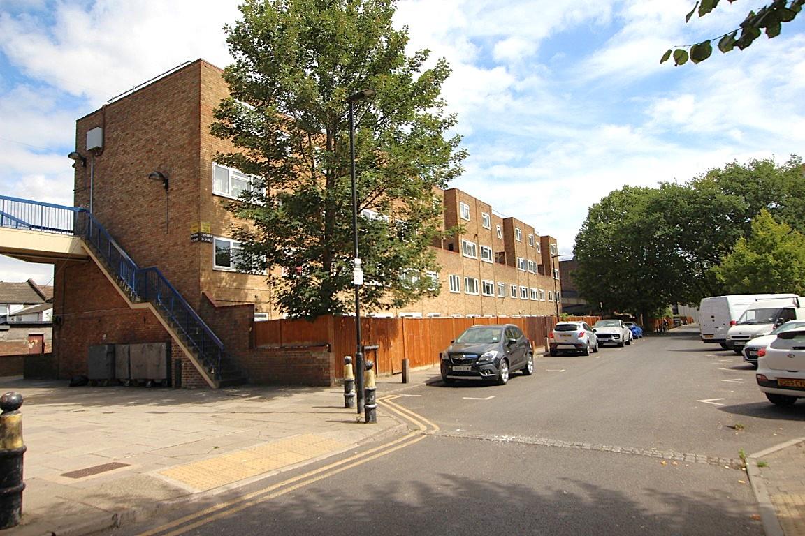 Property Image 385fb7c8-a2a8-4ae9-b9ac-cd163b07c78d