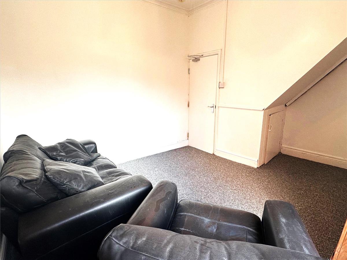 Property Image 386172d2-ef49-4c72-b9b1-6c9e90abe509
